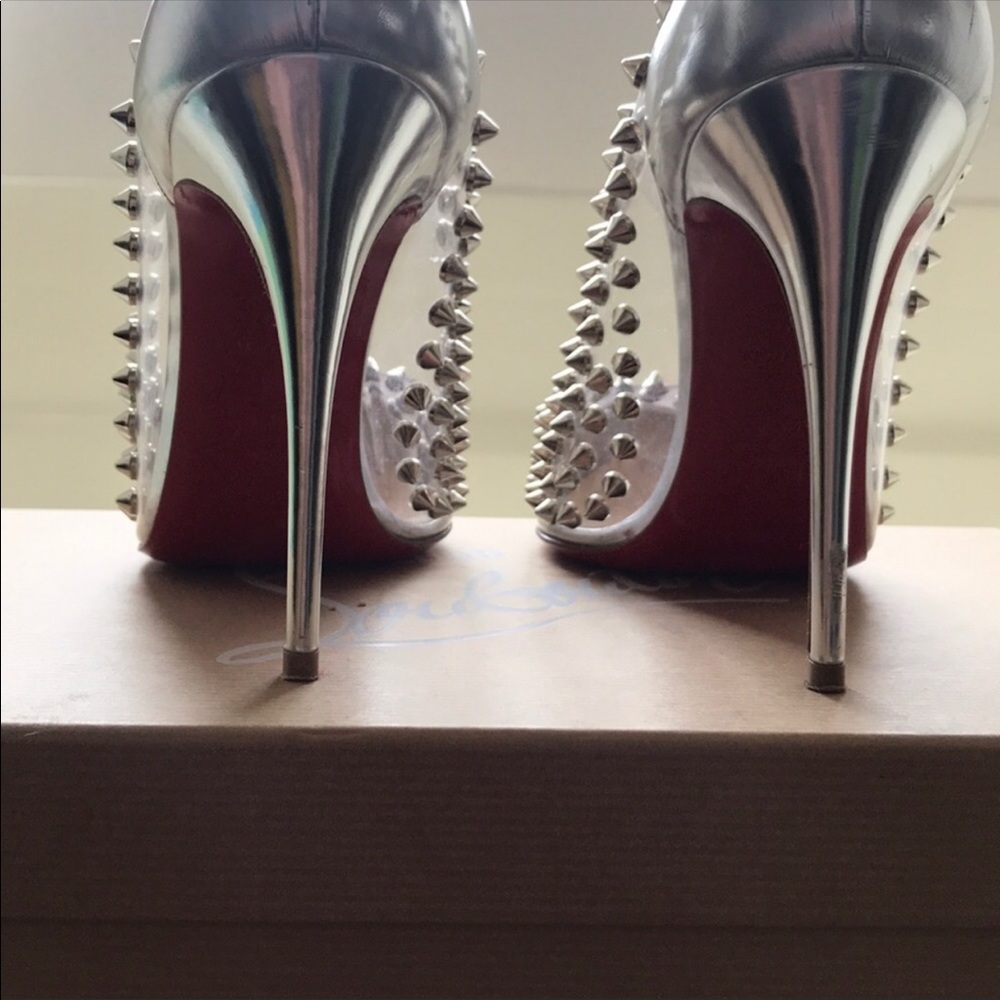 ❌SOLD❌Christian Louboutin Silver Spike PVC - Picture 4 of 5